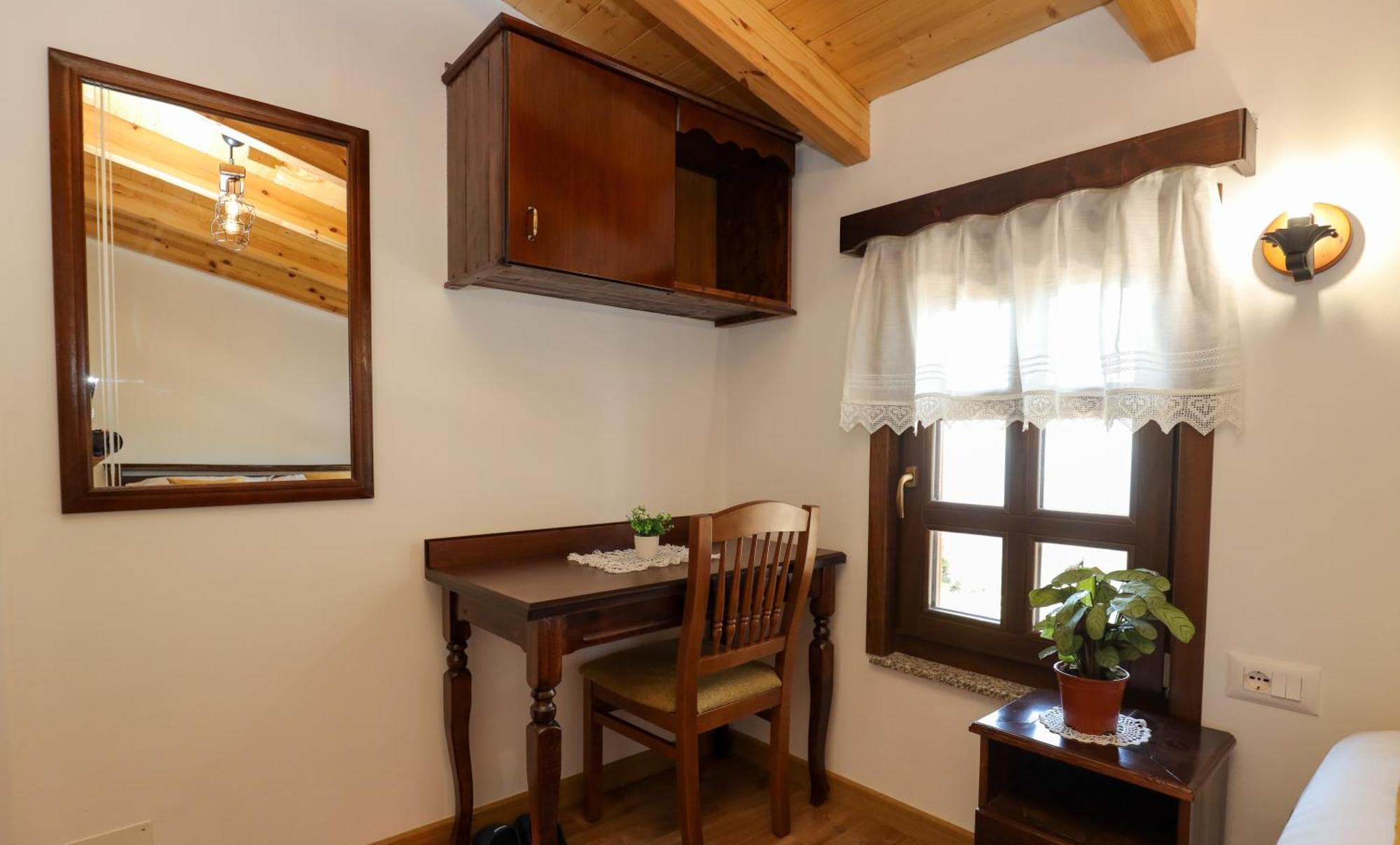 The House Of Dollma , Inside Kruja Castle Hotel Szoba fotó