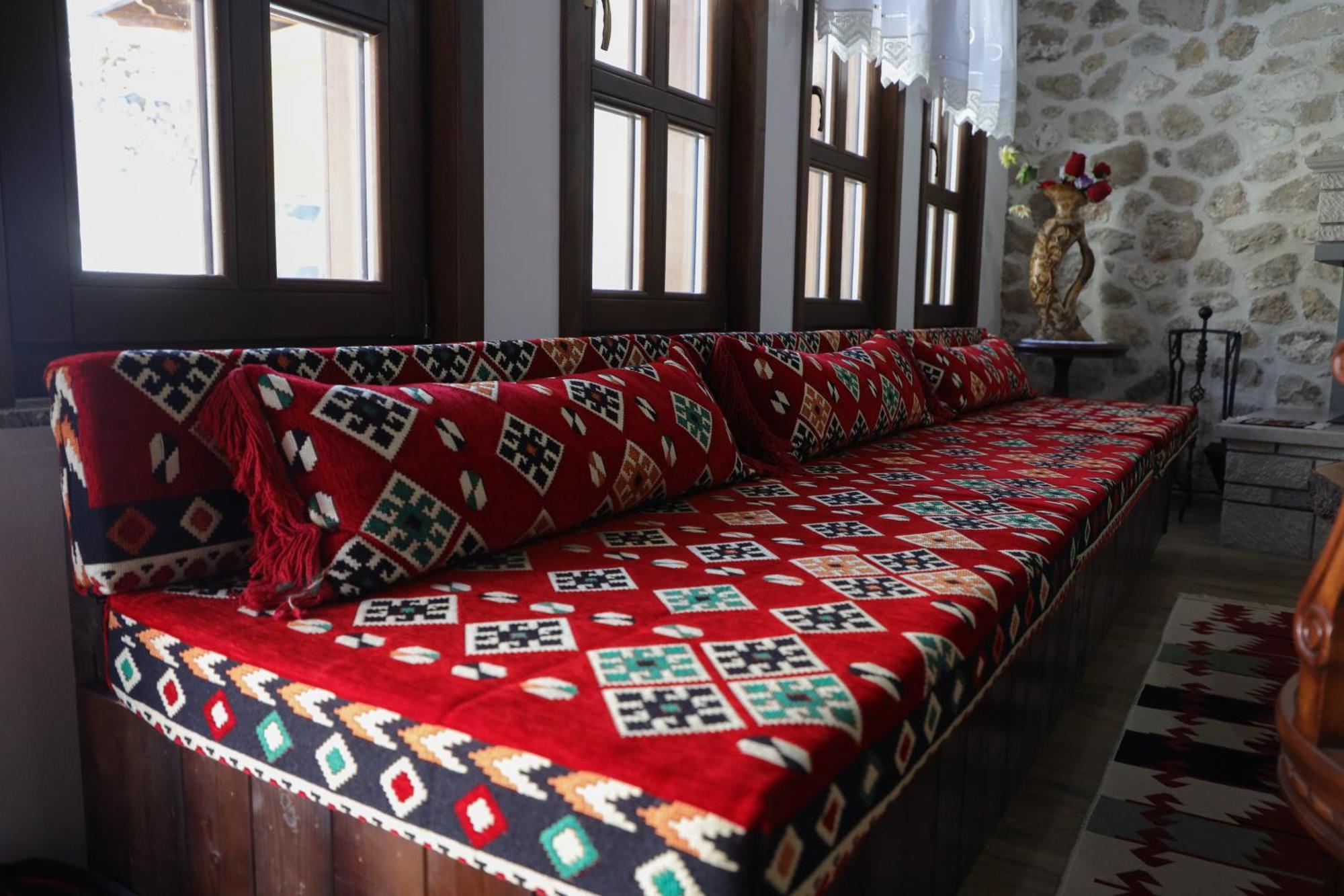The House Of Dollma , Inside Kruja Castle Hotel Kültér fotó
