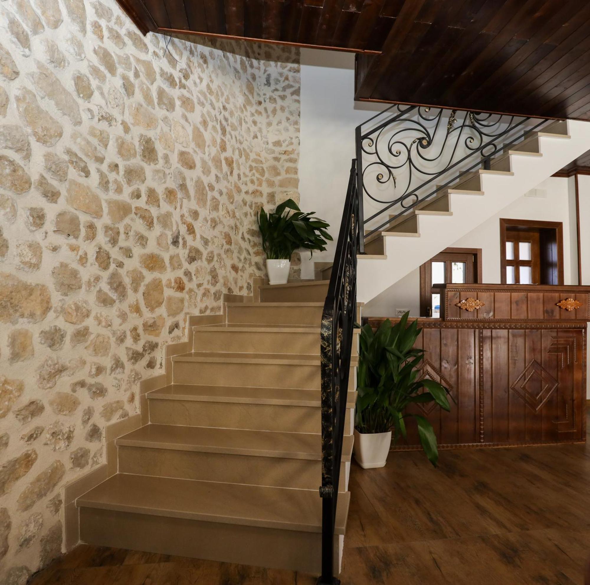 The House Of Dollma , Inside Kruja Castle Hotel Kültér fotó
