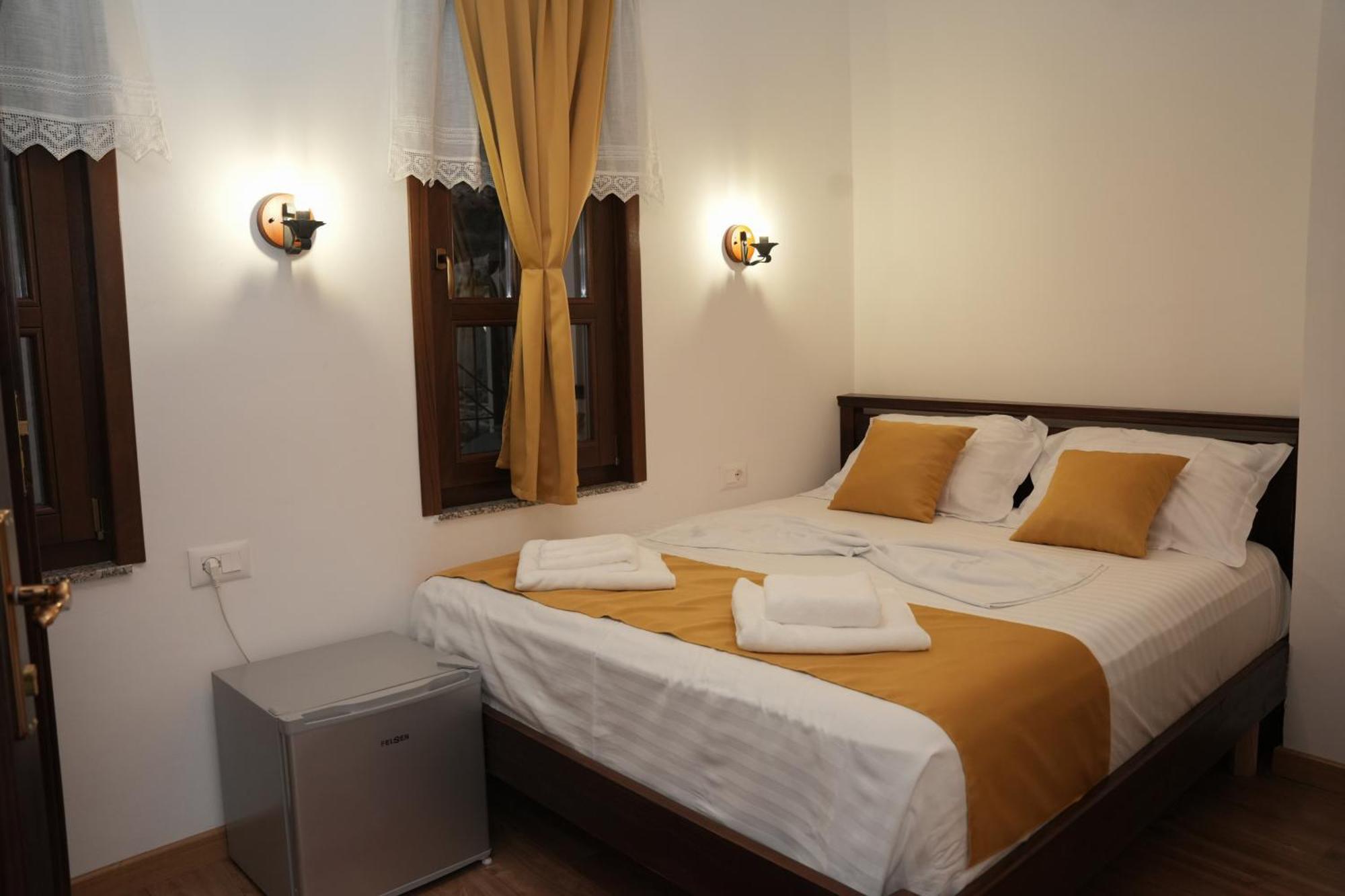 The House Of Dollma , Inside Kruja Castle Hotel Kültér fotó